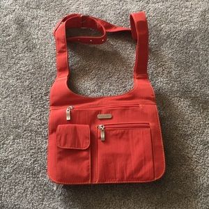 Baggalini NWOT Multi Compartment Crossbody Bag